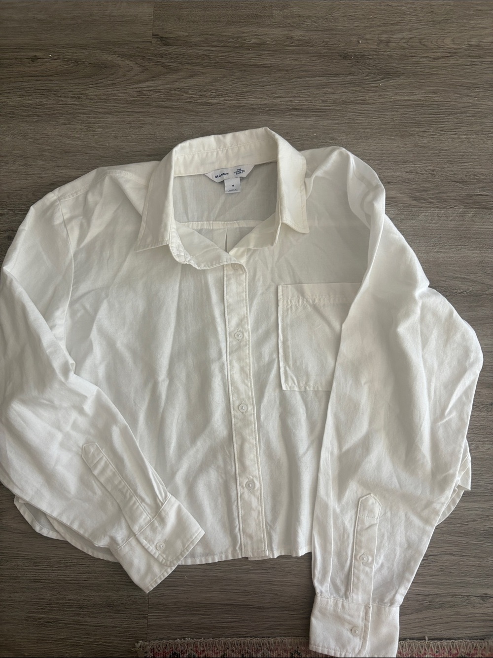 Old Navy White Button-Down Women’s Shirt